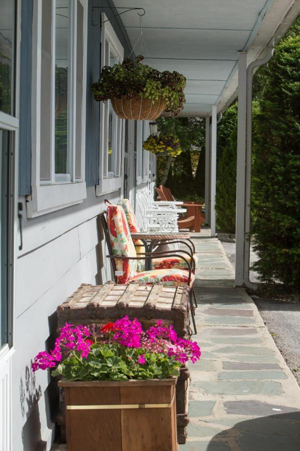 Governor'S Rock Motel Shaftsbury Exterior foto