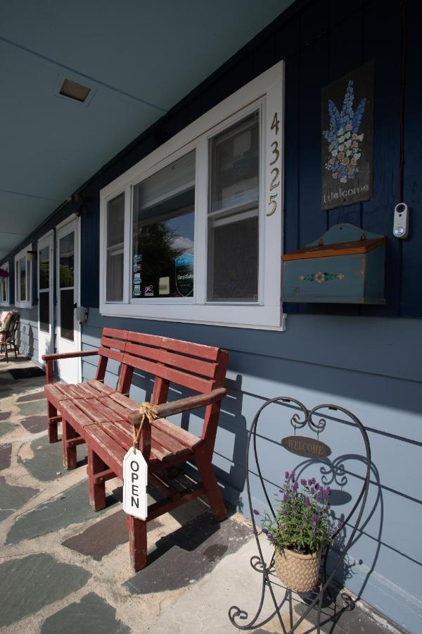 Governor'S Rock Motel Shaftsbury Exterior foto